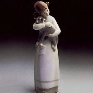 Vintage Lladro “Girl With Lamb" -  #1010 - MINT - Fast Shipping